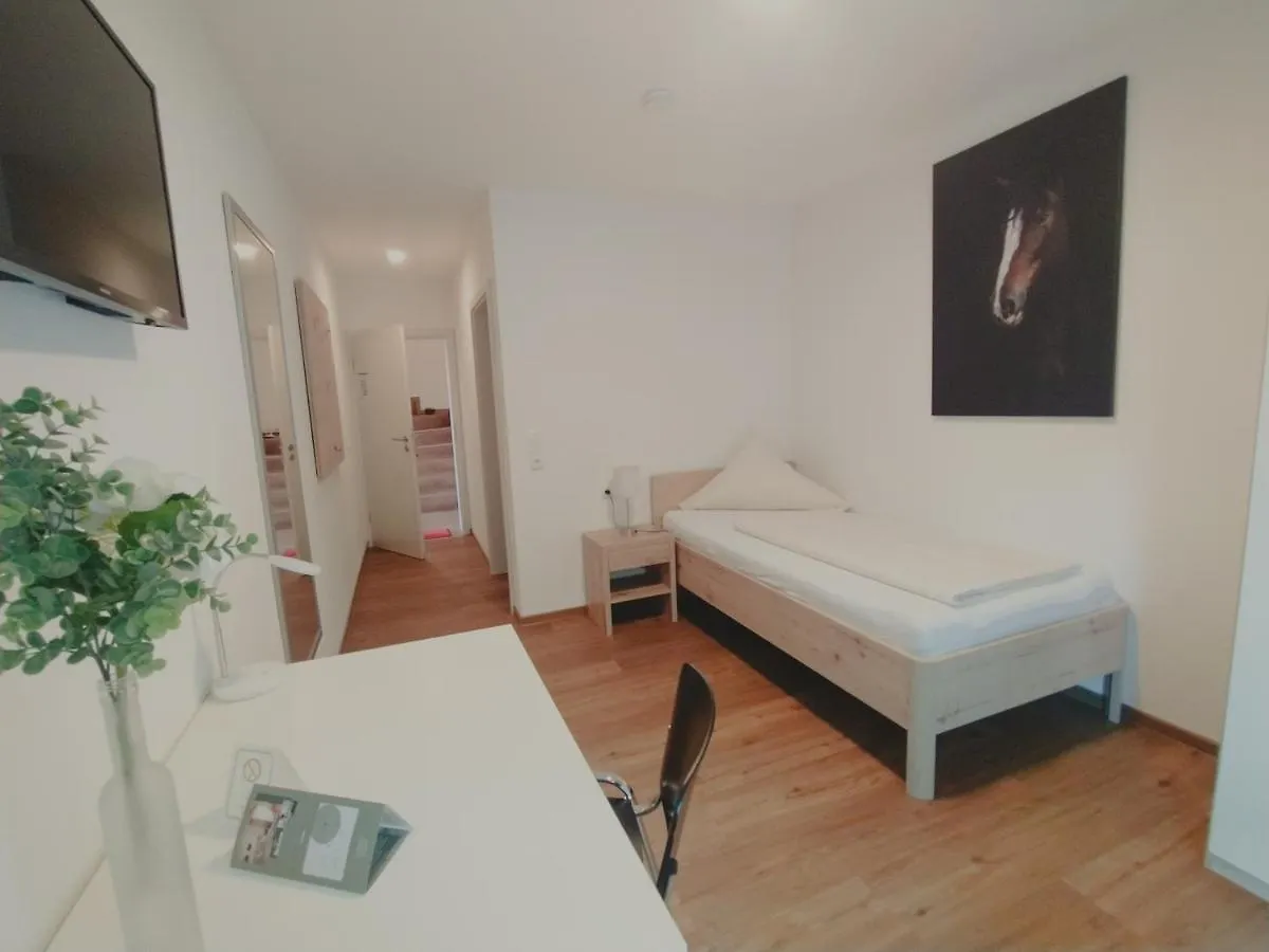 Dorfschaenke Deggendorf Hotel & Apartmenthaus