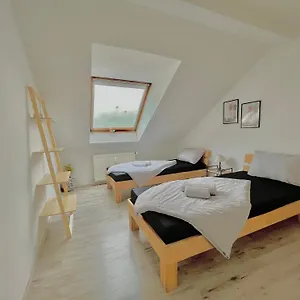 Apartment 85/6